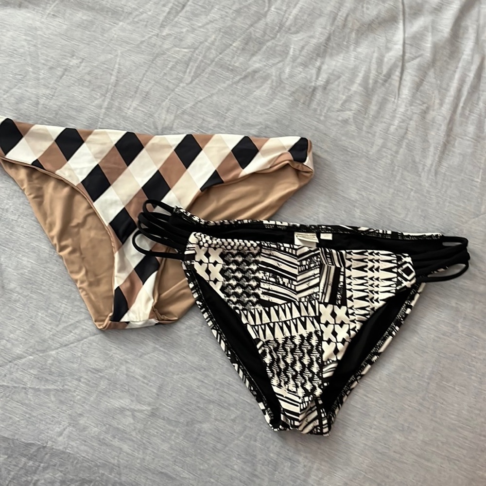 L space bikini bottoms